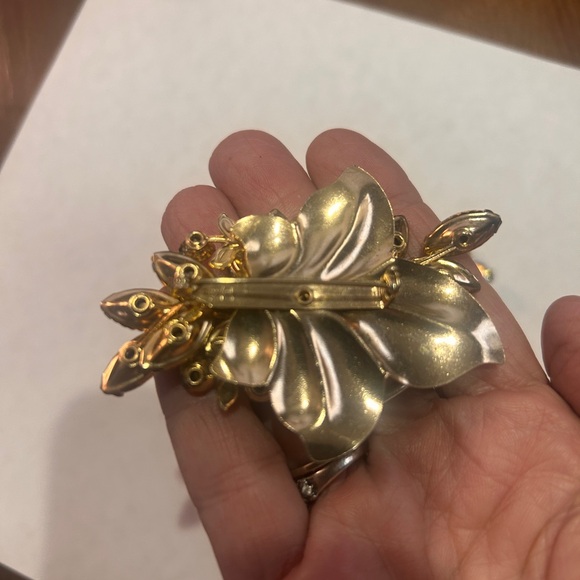 Judy Lee vintage brooch and clip on earrings aurora borealis - Picture 6 of 8